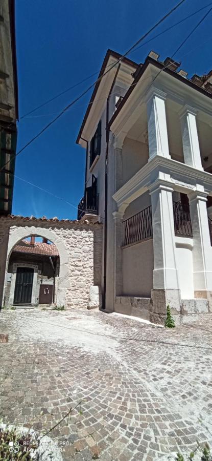 B&B Il Cardinale Rocca di Mezzo Eksteriør billede